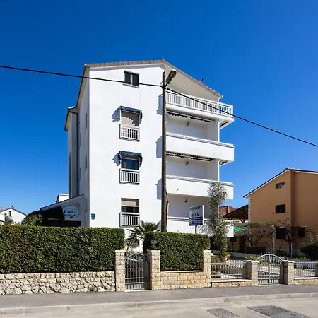 Apartman Cozy In Kastel Stafilic *